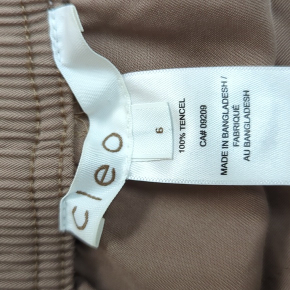 Mini skirt, size 6 - Picture 3 of 3